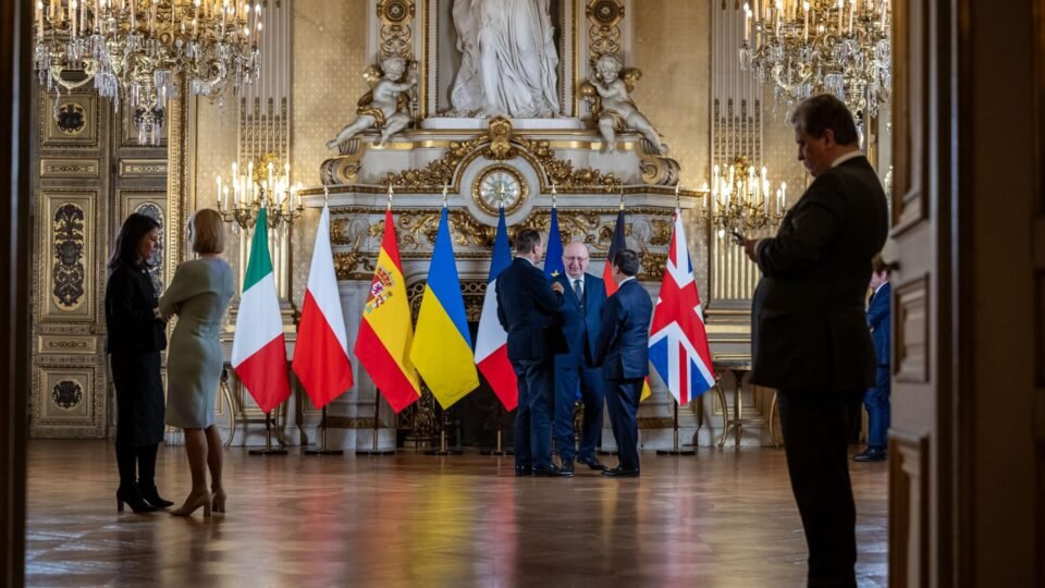 Pressão de Trump faz Europa planejar US$ 732 bi para defesa