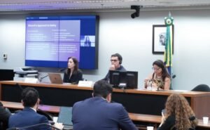 Seminário Interativo - Violência redes sociais e ambiente virtual. Representante do Discord - Discord, Kate Sheerin. Dep. Reimont (PT-RJ).