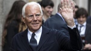 Morre aos 91 anos Giorgio Armani, o "rei" da moda italiana