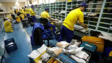 Lula deve satisfações sobre a ruína dos Correios