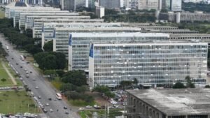 Veja as mudanças propostas na PEC da reforma administrativa