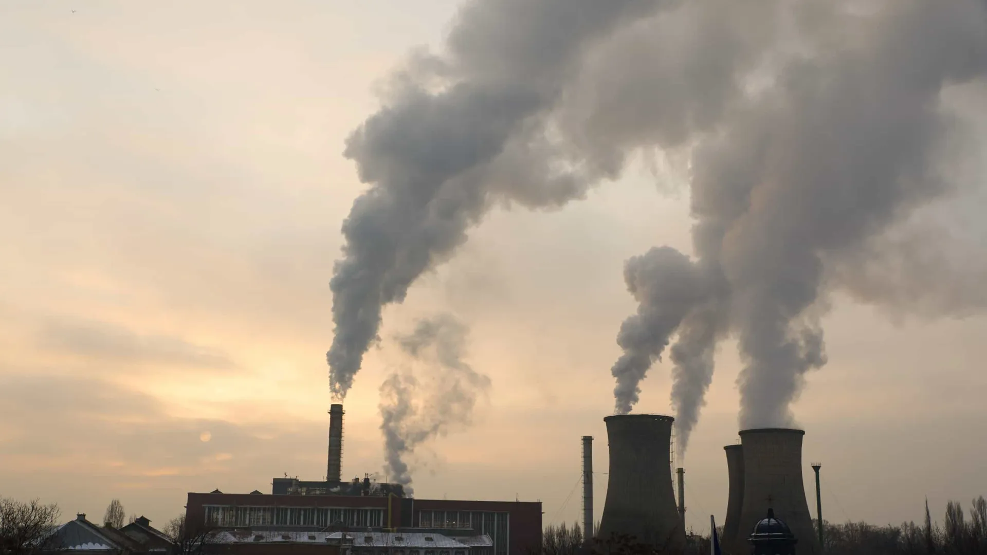 Mudança climática deixa eventos mais extremos em 2025 e expõe desigualdade